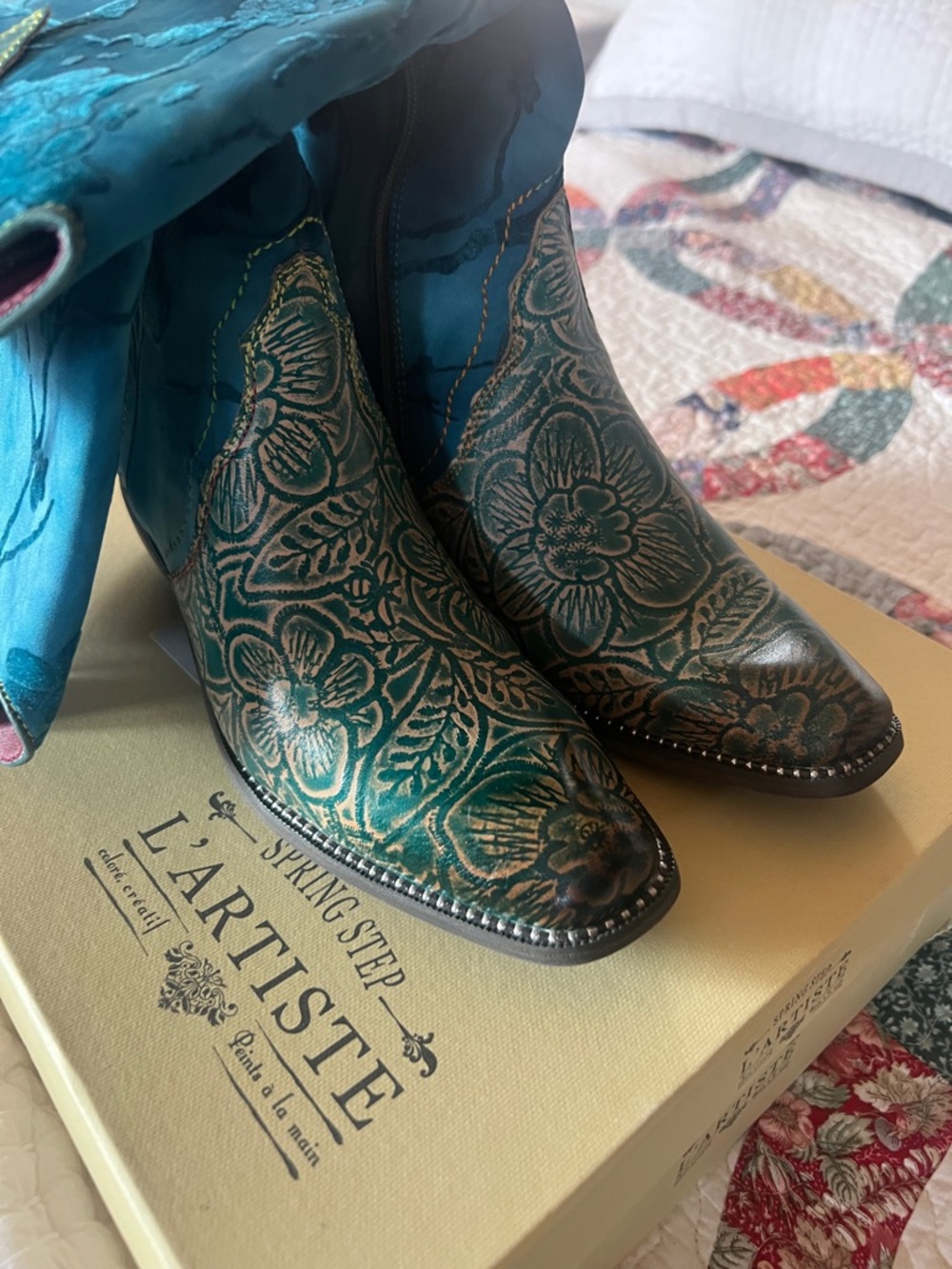 Brand New In box 👢Spring Step Turquoise Western Boots 🩵🩵🩵 - Picture 10 of 10
